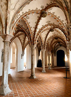 Schöne Rippengewölbe im ehemaligen Dominikanerkloster