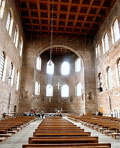 Inneres der Konstantin-Basilika in Trier