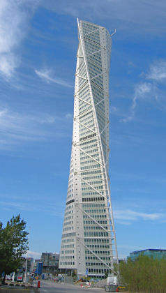 Der Turning Torso - ein gedrehtes Hochhaus, entworfen von Santiago Calatrava 