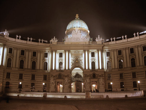 Das Michaeler-Tor der Hofburg - Abschied von Wien
